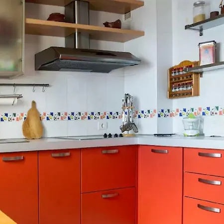 Daire Crucero Vista Al Mar A *